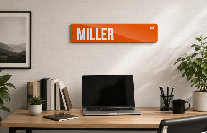 WALL DECOR